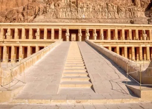 Privater Tagesausflug nach Luxor ab Hurghada |Tal der Könige, Nil-Bootsfahrt & Tempel-Tour