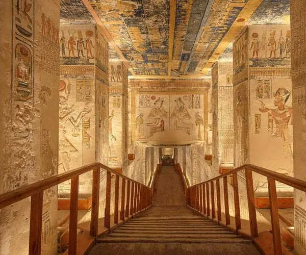 Tempel der Hatschepsut in Deir el-Bahari:Ägyptens Königin der Macht | (Hatschepsut Tempel )