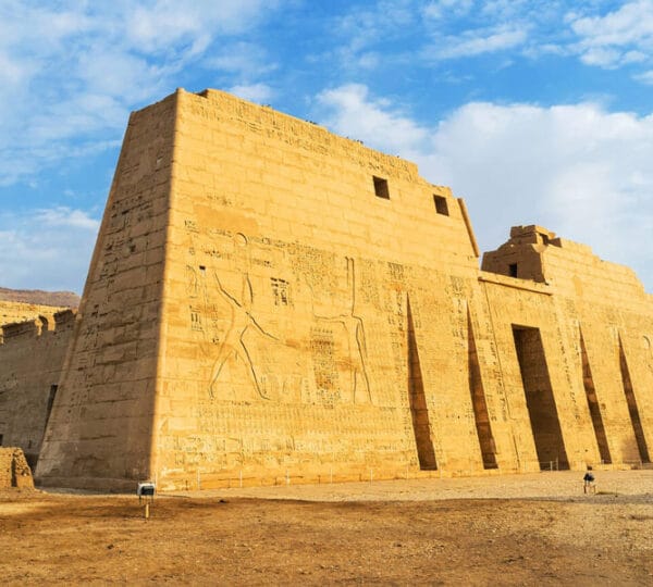 Top 10 Gründe für den Tempel Medinet Habu Besuch Ramses !!!:Top Tempel von Edfu –Ägyptens Juwel